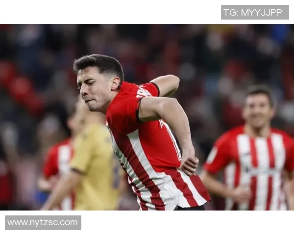 英媒称曼联蓝军西汉姆争抢艾永莱万特拒绝三千万欧报价